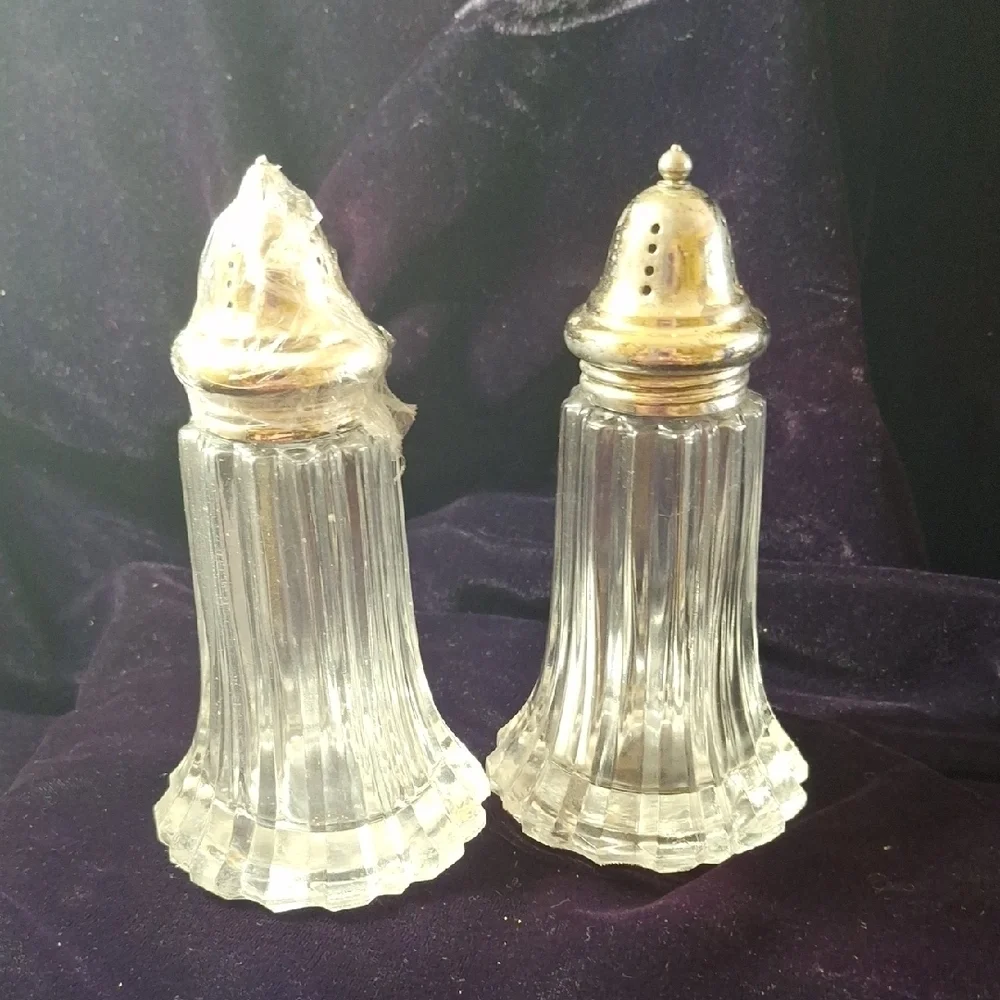 Vintage Crystal Dusting S&P Style Shakers with Silver Tops